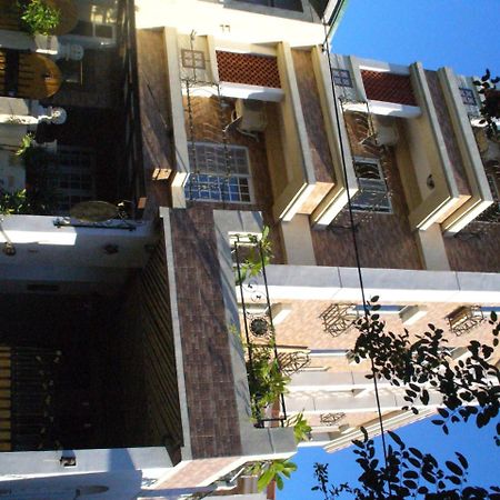 Alongs Garden Bed & Breakfast Hằng Xuân Cổ Trấn Ngoại thất bức ảnh