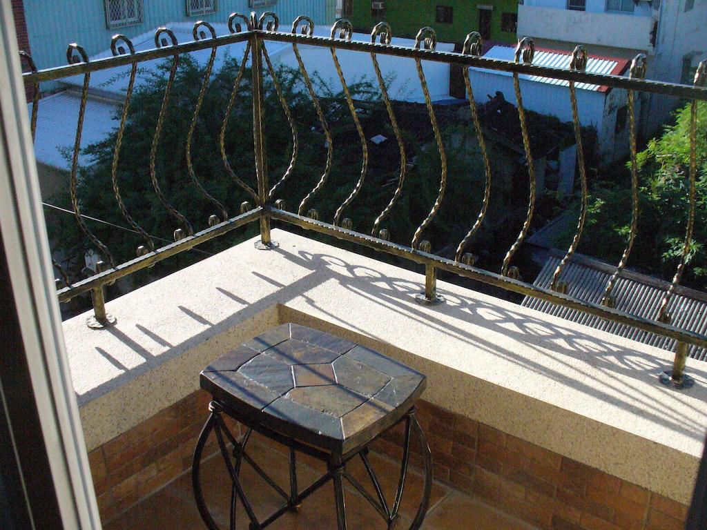Alongs Garden Bed & Breakfast Hằng Xuân Cổ Trấn Ngoại thất bức ảnh