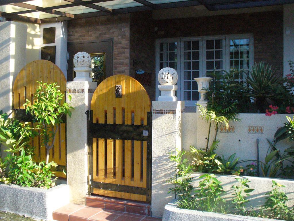 Alongs Garden Bed & Breakfast Hằng Xuân Cổ Trấn Ngoại thất bức ảnh