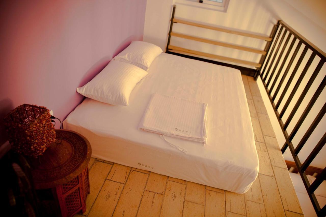 Alongs Garden Bed & Breakfast Hằng Xuân Cổ Trấn Ngoại thất bức ảnh